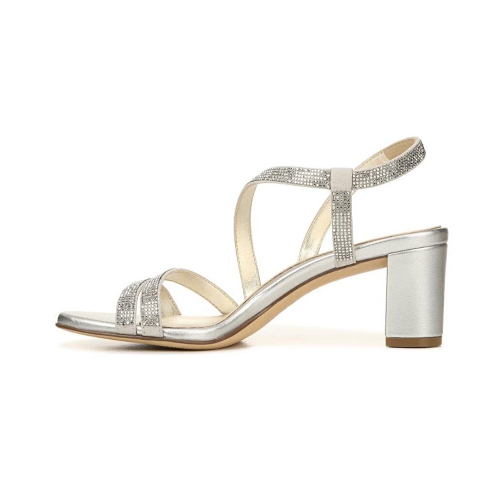NATURALIZER Vanessa Strappy Sandals (NARROW) - Picture 9 of 10